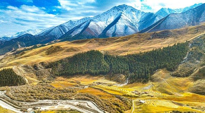 甘肃张掖 ：祁连山迷人秋景